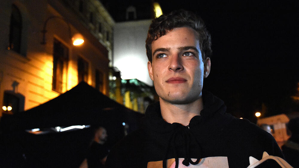 Cyril Dobrý, představitel drogového dealera na útěku.