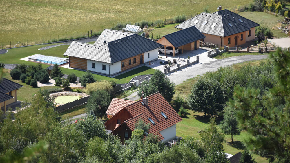Svojkov, pohled z Dědových kamenů.
