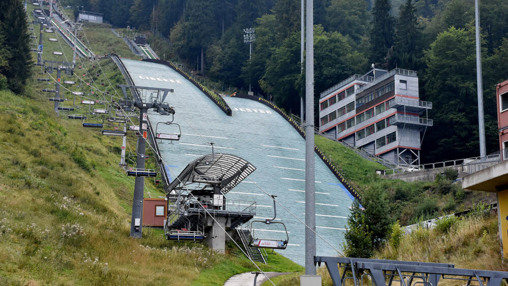 Skokanský areál Ještěd.