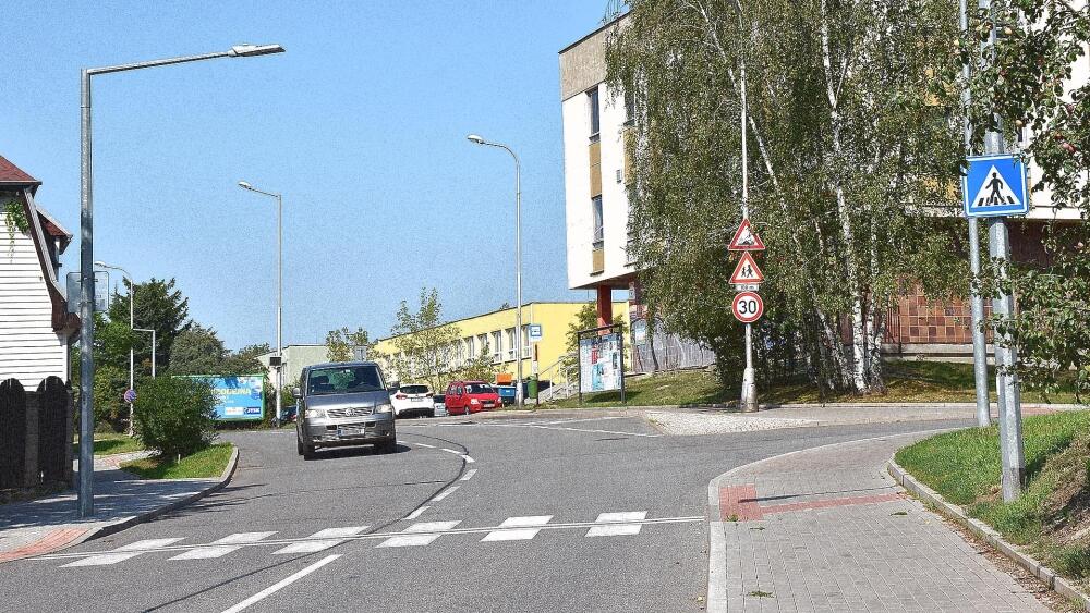 Ulice Broumovská.