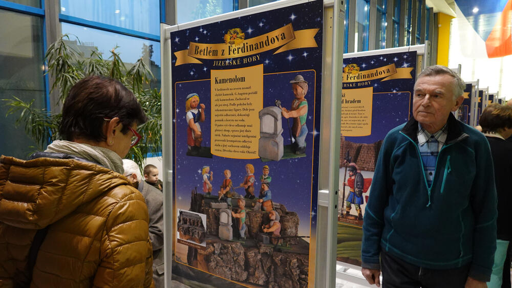 Mnoho pohyblivých scén ukazovalo činnosti, které lidé v Jizerských horách na začátku 20. století vykonávali.
