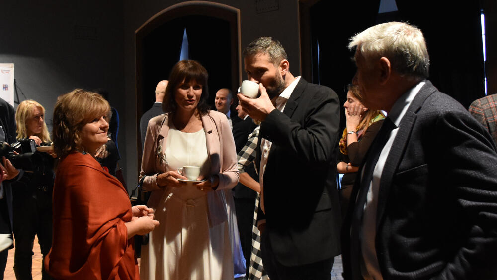 Hejtmanský koktejl 2020 na libereckém zámku.