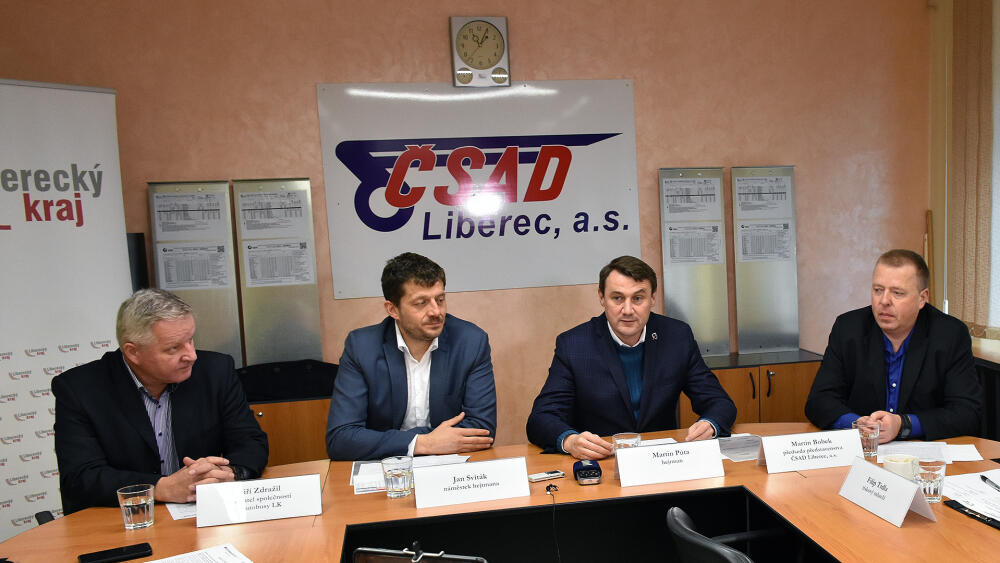 Kvůli novému přírůstku byla svolána mimořádná tisková konference.