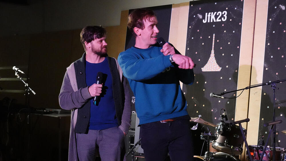 O další bod programu se postarali svými vstupy někteří úspěšní absolventi, kterým se podařilo prorazit.