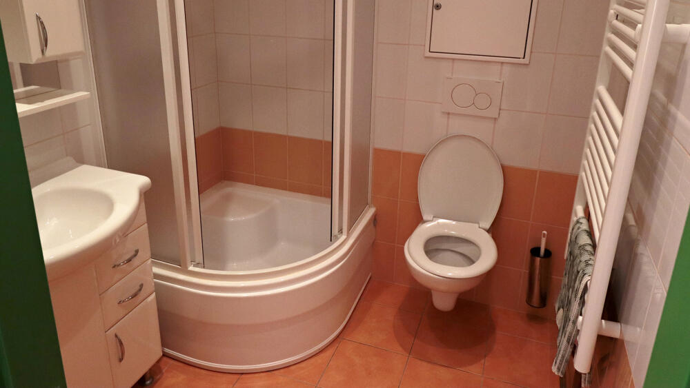Sociální zázemí pokoje pro pacienty s Covid-19.