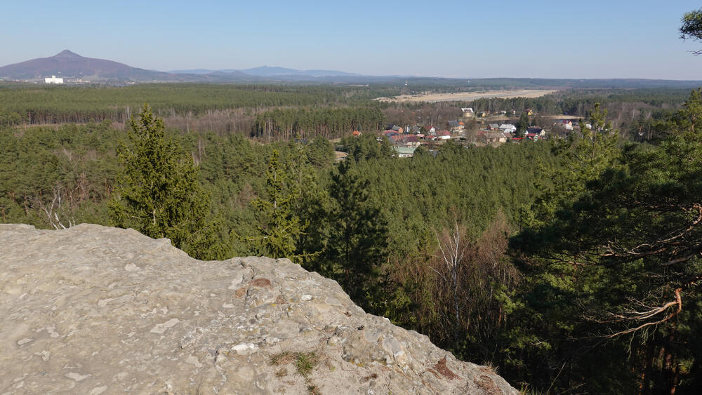 Pohled z Hradčanské vyhlídky.