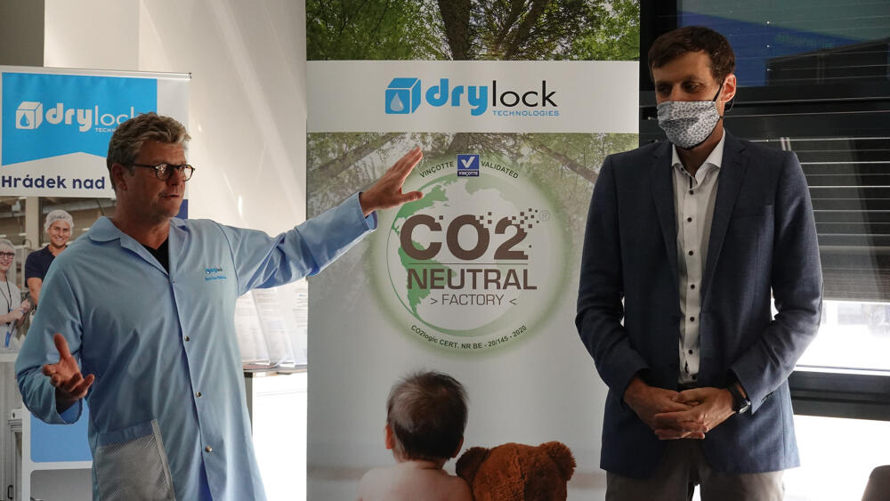 Majitel firmy Bart Van Malderen (vlevo) a ředitel hrádecké pobočky Leoš Preisler.