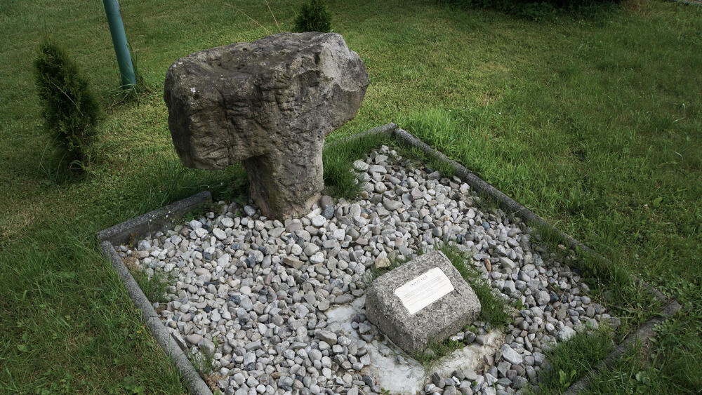 Smírčí kříž.
