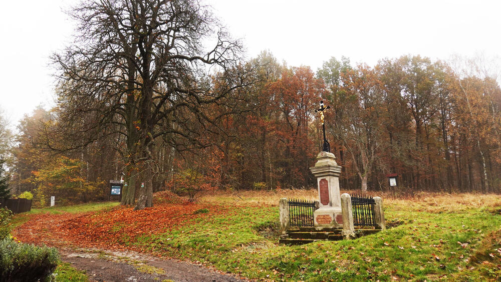 Kříž manželů Reischelových.