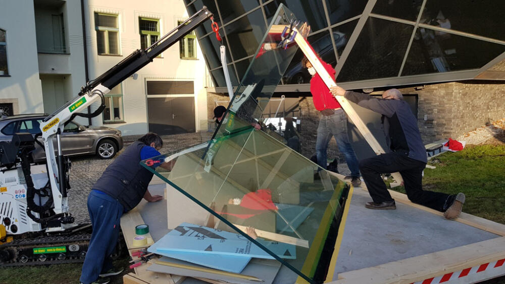 Instalace plastiky Mariana Karla. Foto: MSB Jablonec n.N.