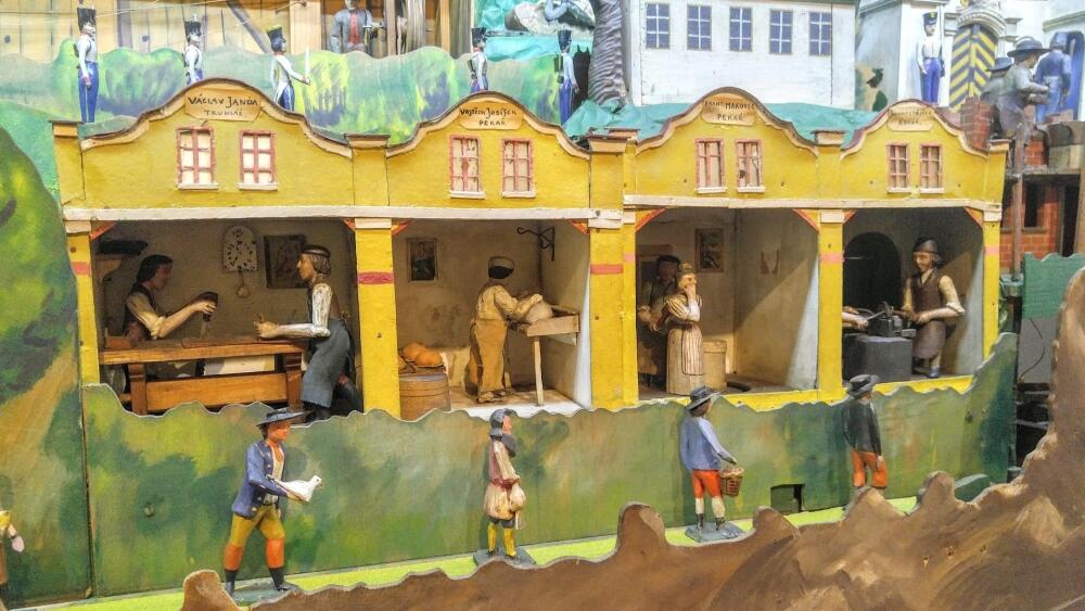 Kovářský betlém Jana Metelky, detail. Foto bylo převzato ze stránek Vlastivědného muzea pro Vysoké nad Jizerou a okolí.