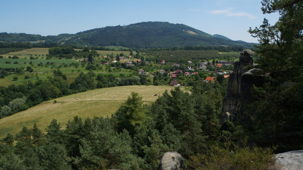 Kozákov v létě.