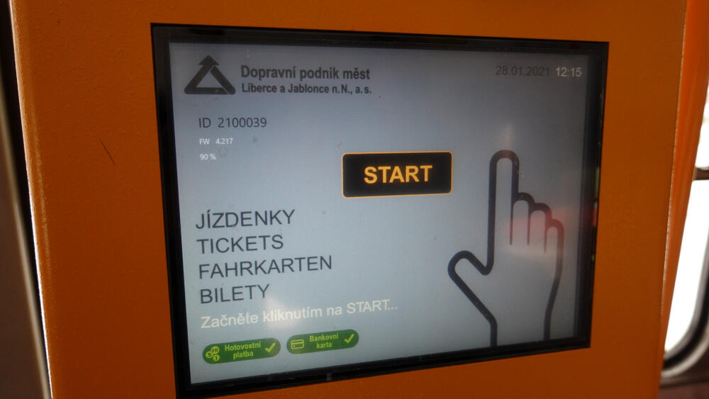 Důležité je, aby fólie ochránila i displeje, aniž by zhoršila jejich funkčnost.