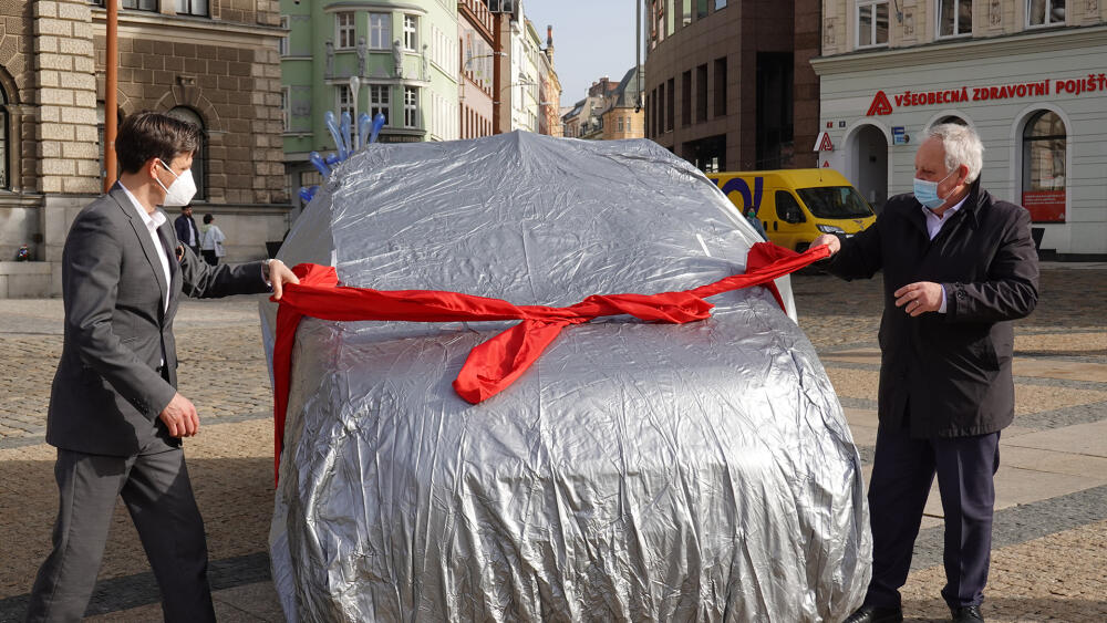 Taxík Maxík je téměř rozbalen.