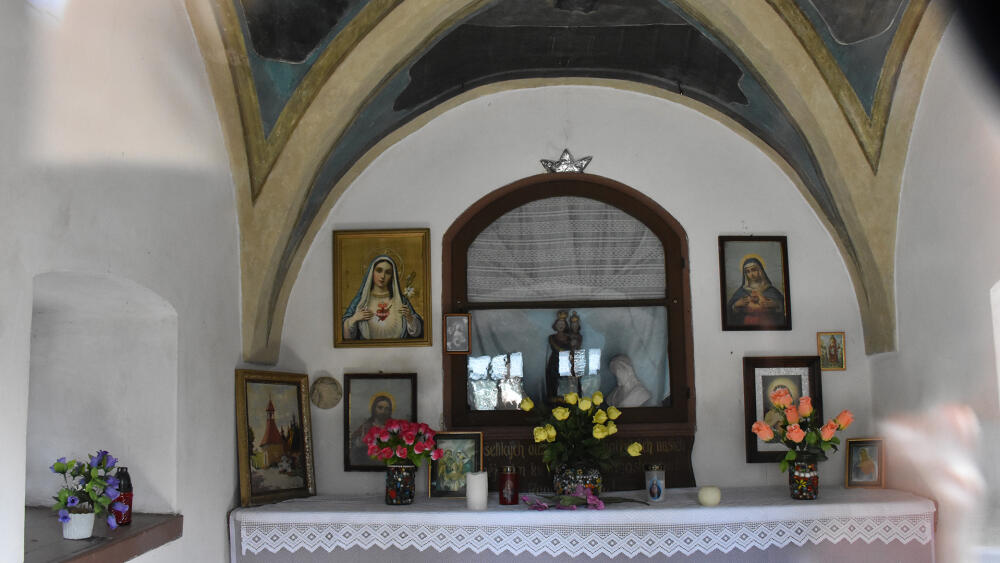 Interiér Sejkorské kapličky.