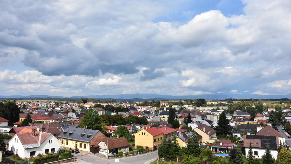 Veduta Lomnice nad Popelkou ze střechy bývalé továrny Mastných.