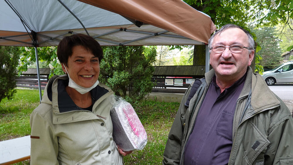 Starostka Vlastibořic Jana Hartlová a farář Miroslav Maňásek.