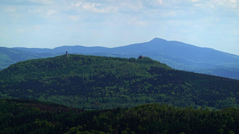 Tento unikátní pohled na Hochwald a Ještěd téměř v zákrytu odjinud nepořídíte.