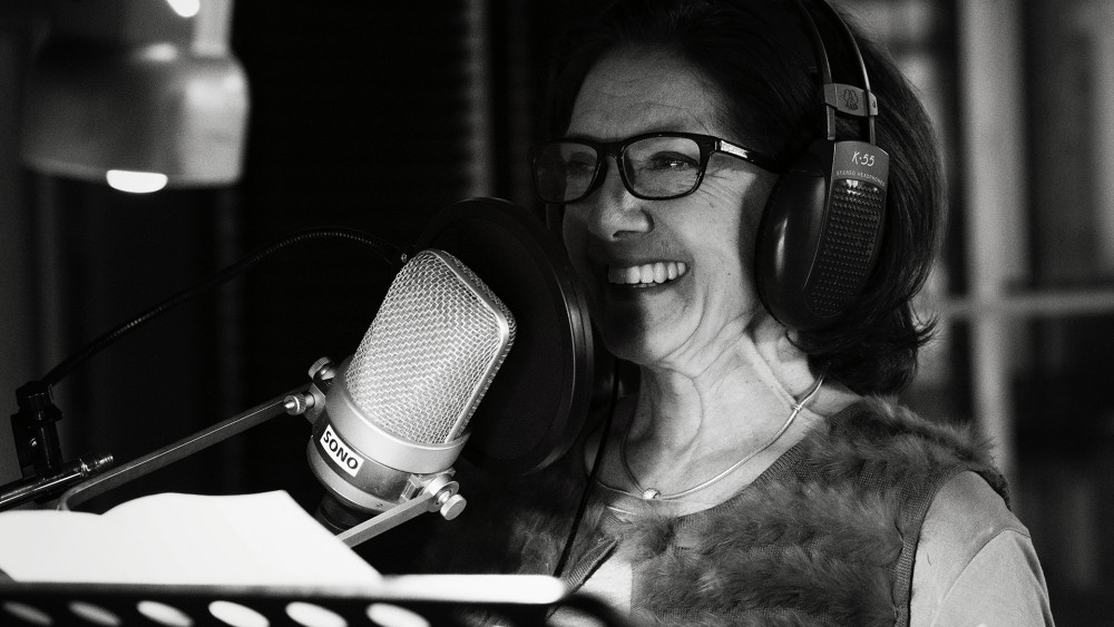 Marie Rottrová natáčí píseň Cesta pro klip k seriálu a pro závěrečné titulky. Foto: Zuzana Bonisch.