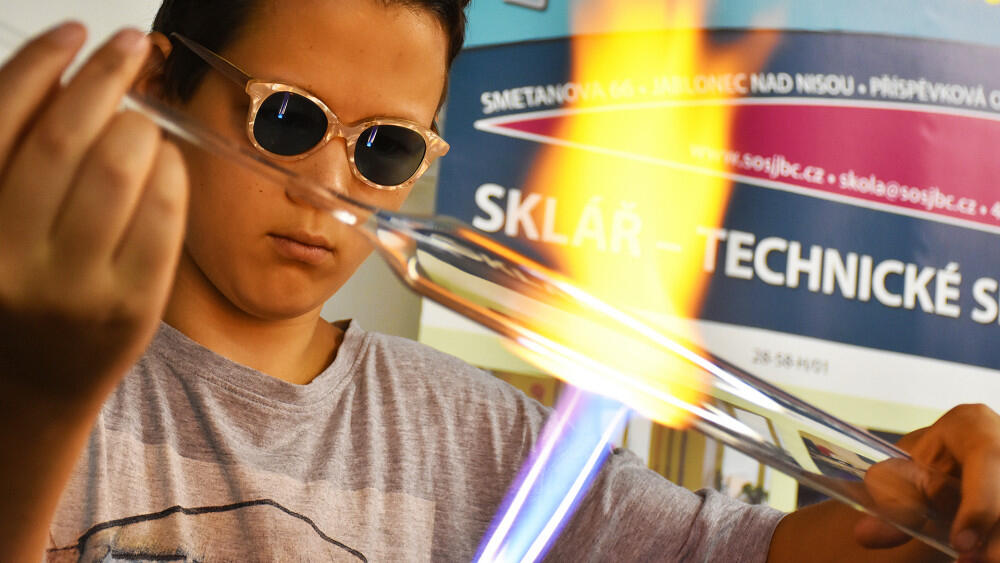 Na Křehké kráse bude k vidění pět ukázek různých druhů ruční výroby skla.