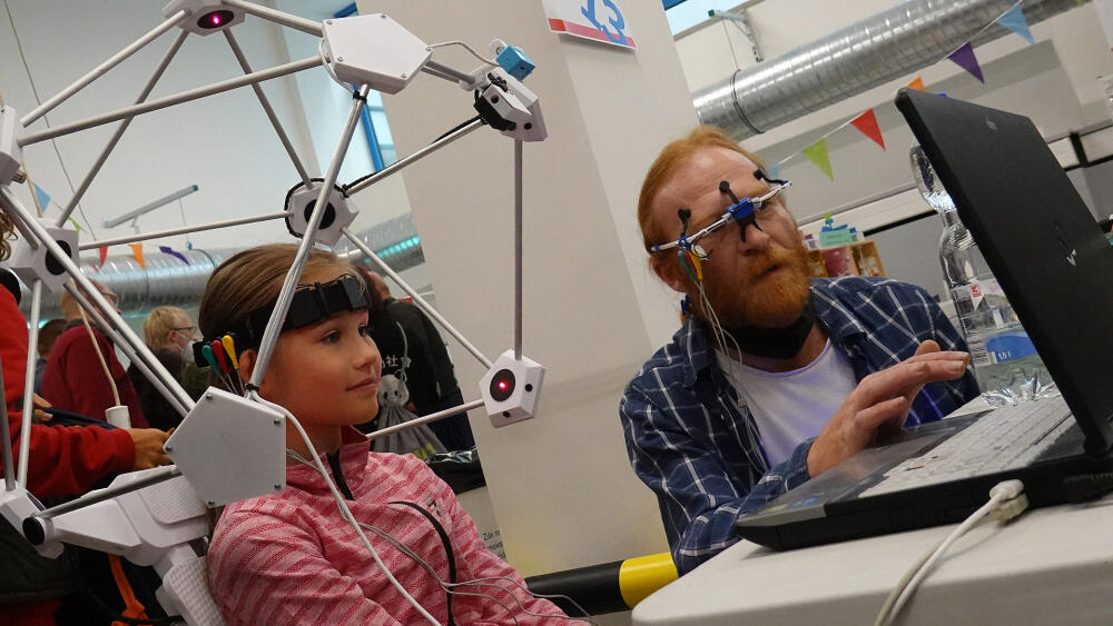 Brain Lab, stavebnice pro výzkum mozku Jablonečáka Michala Seidla, občanským povoláním výzkumného pracovníka firmy OpenTechLab.