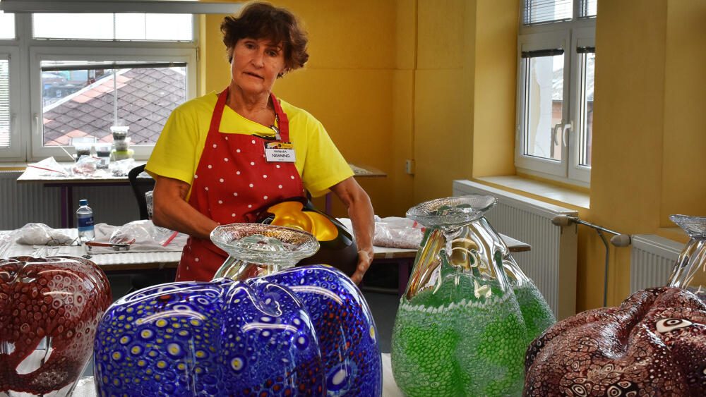 Barbara Nanning, jediná reprezentantka AZ-Designu na IGS, a její objekty, o kterých jsme se mylně domnívali, že je uvidíme na výstavě.