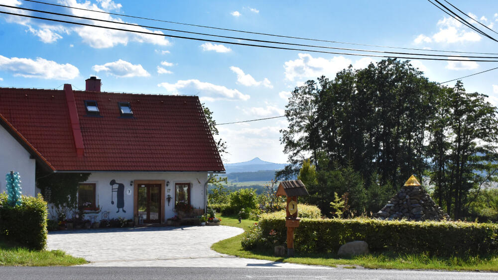 Sklárna otce a syna Haidlových ve Svojkově.