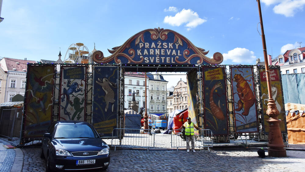 Při natáčení Spidermana Liberec zastupoval Prahu. Zabrán byl po několik týdnů hlavně prostor před radnicí.