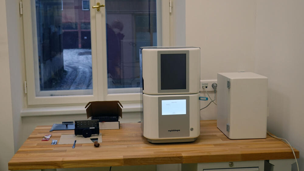 Výrobu vzorů do forem pro vakuové odlévání obstarává 3D tiskárna za ¾ milionu. 