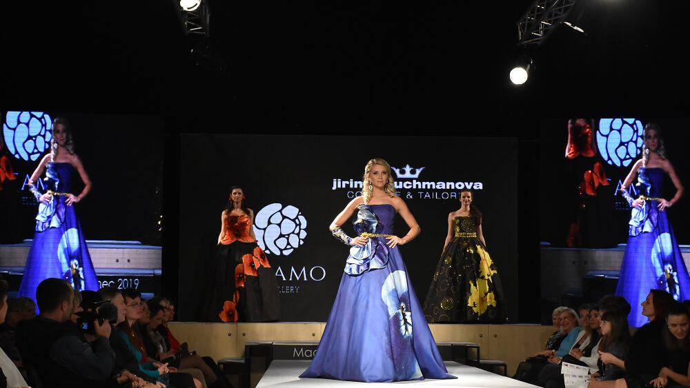Součástí přehlídek ve vozovně DPMLJ budou i ukázky ze show Made in Jablonec.