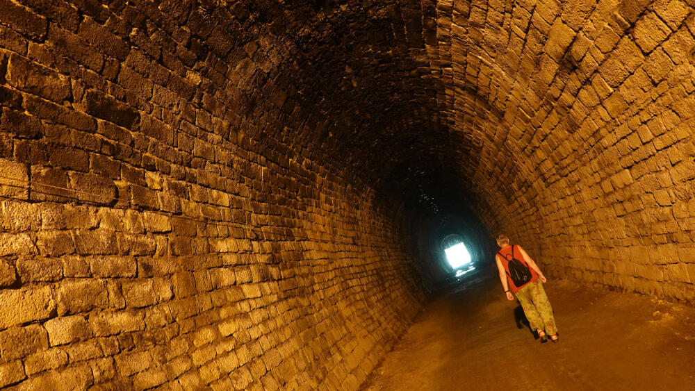 Tunel ve Slavíči.
