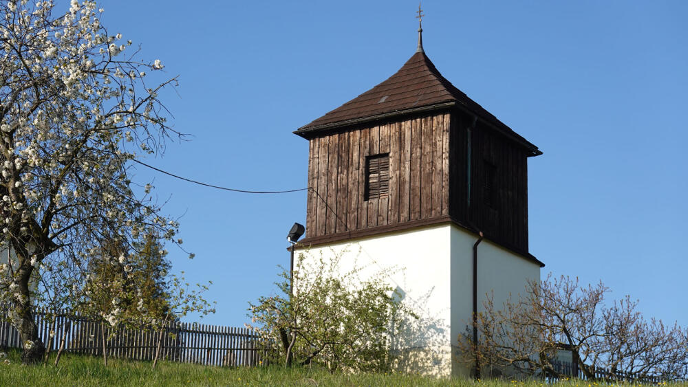 Zvonice.