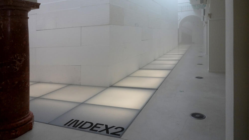 INDEX 2 představuje jediný objekt, zato pořádně velký. Konce chvílemi nedohlédnete, protože se ztrácí v mlze.