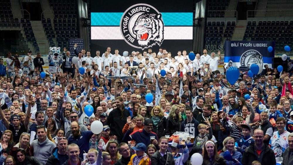 Nashledanou s Bílými Tygry. Foto: www.hcbilitygri.cz