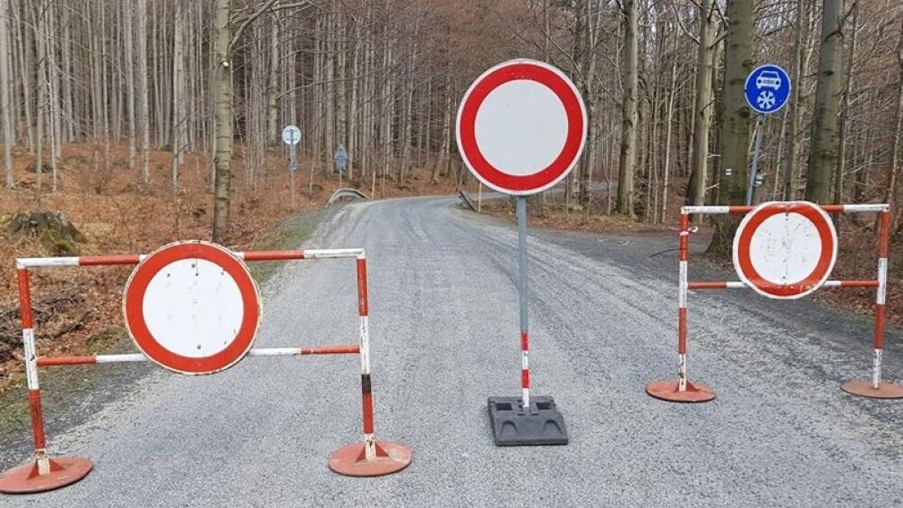 Silnice na Smědavu.