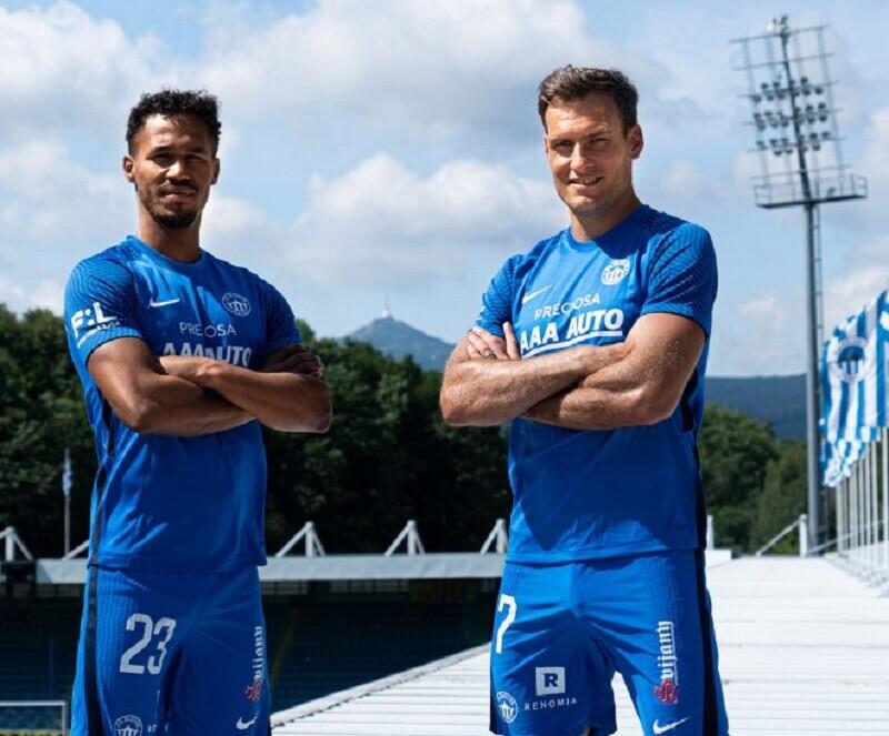 Pětatřicetiletý Theo Gebre Selassie a dvaatřicetiletý Michael Rabušic podepsali novou smlouvu na nadcházející sezonu.