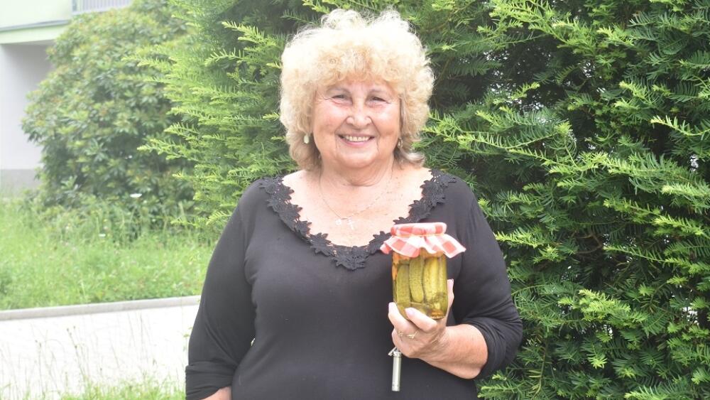 V zavařování okurek se skvěle vyzná Marie Korečková z Frýdlantu.