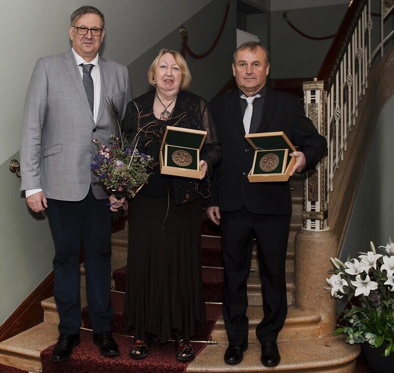 Foto: SMJ, dáma uprostřed je Jiřina Polanská