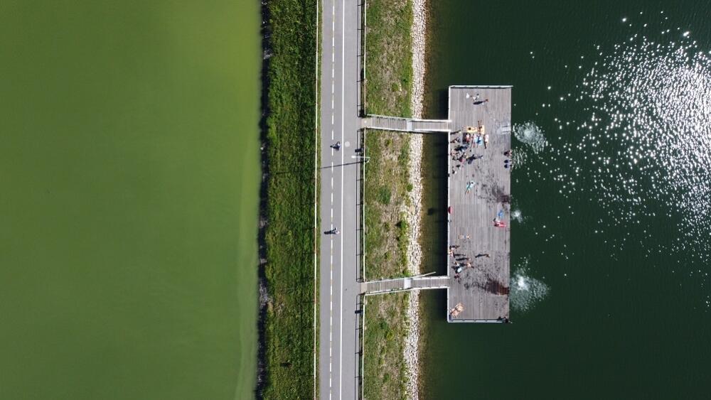 Jablonecká přehrada z výšky, foto: SMJ