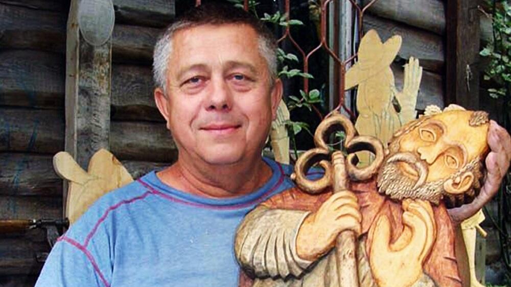 Autor figur Chaloupkova orloje Václav Plechatý na archivním snímku.