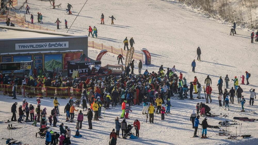 Tanvaldský Špičák, aktuální foto z dnešního sunečného, ale mrazivého dne Artur Irma