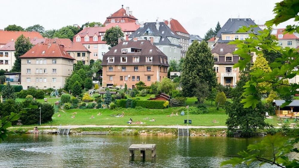 Přehrada před stavební akcí, archivní foto