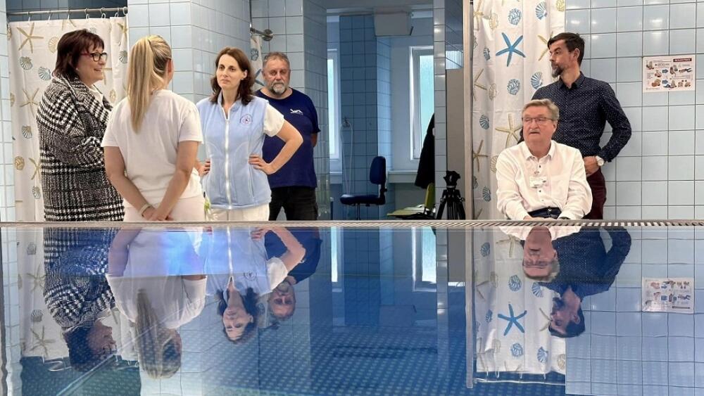 Slavnostního okamžiku se zúčastnil i ředitel KNL, foto FB nemocnice