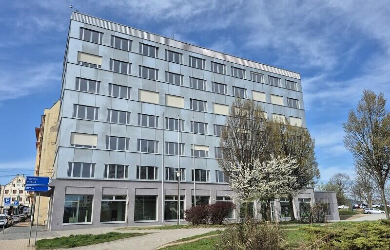 Uran, foceno 13. dubna 2025