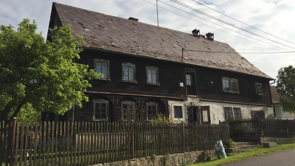 Podstávkový dům v Křižanech před rekonstrukcí, foto: LK