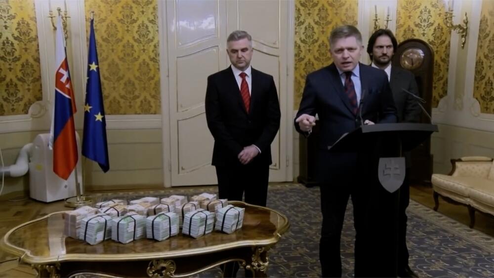 Pozvánka na projekci filmu Ukradený stát