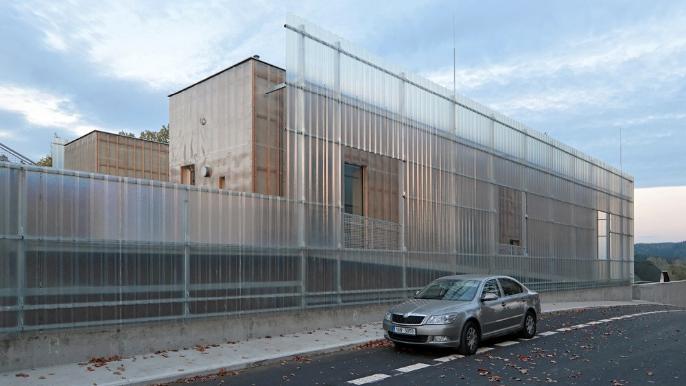 MŠ Nova Ruda. Foto z https://www.archiweb.cz/b/materska-skola-nova-ruda