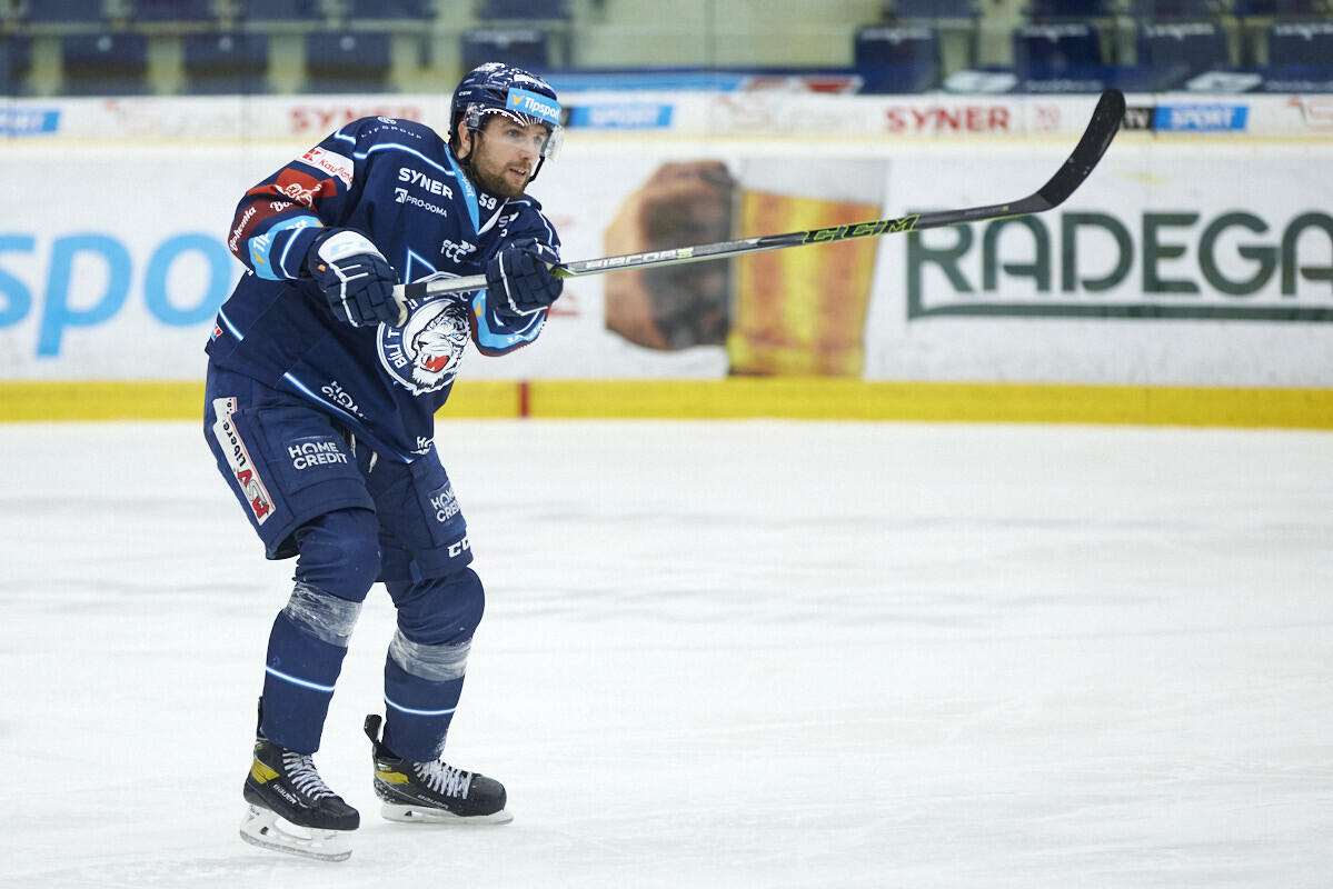 Petr Kolmann při rozehrávce, foto: www.hcbilitygri.cz