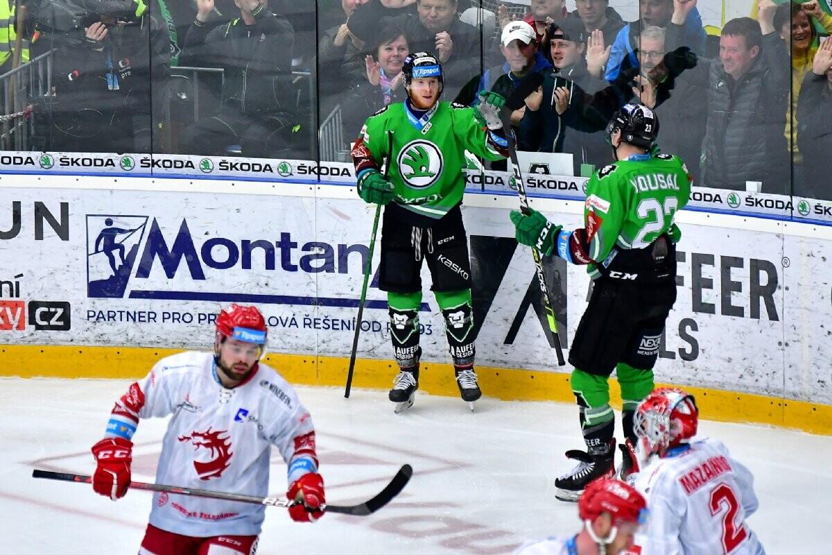 Oscar Flynn se raduje ze vstřelené branky, foto: www.hcbilitygri.cz