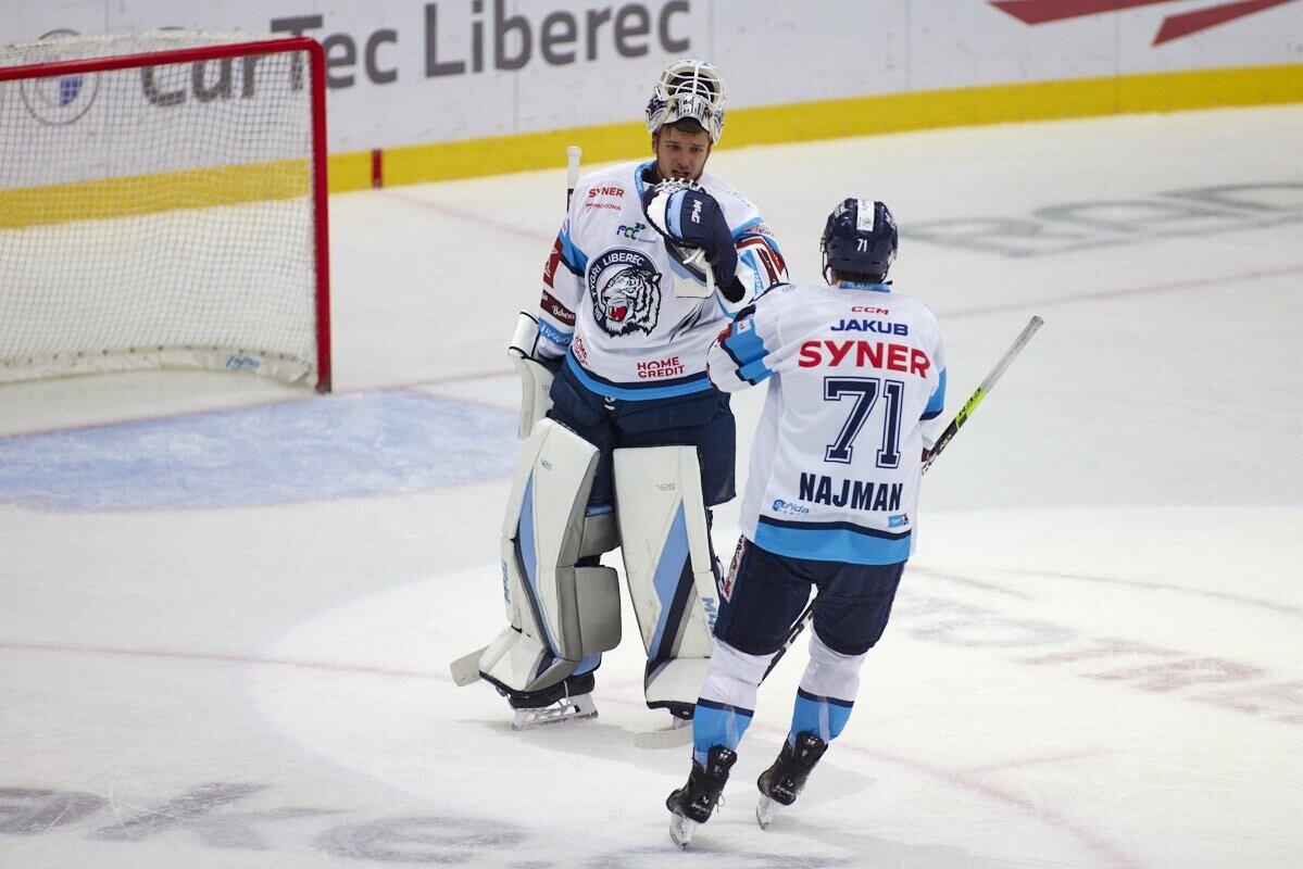 Adam Najman si připsal první extraligový hattrick, foto: www.hcbilitygri.cz